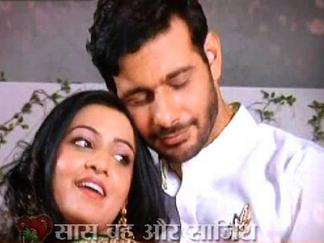 Mrityunjay impresses Tara the 'spicy way'