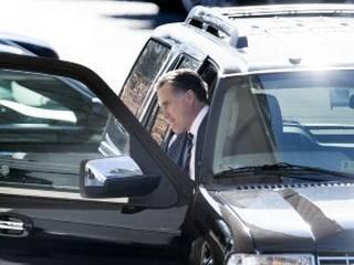 Mitt Romney resurfaces at lunch with Obama
