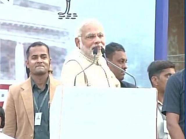 We will take along everyone, says Modi in first speech after victory
