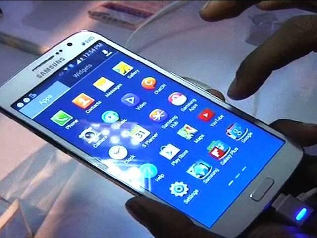 फरवरी में हो सकता है समसैंग का स्मार्टफोन गलैक्सी 5-S लॉन्च फरवरी में हो सकता है समसैंग का स्मार्टफोन गलैक्सी 5-S लॉन्च