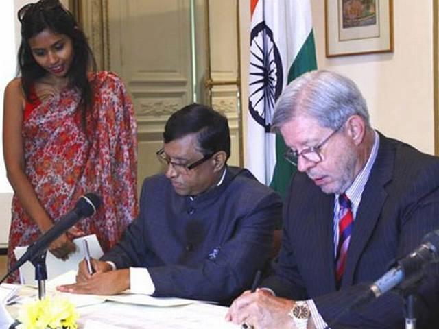 देवयानी मामला: अमेरिकी राजनयिकों को जल्द विशेष अधिकार मिलने के आसार नहीं' देवयानी मामला: अमेरिकी राजनयिकों को जल्द विशेष अधिकार मिलने के आसार नहीं’