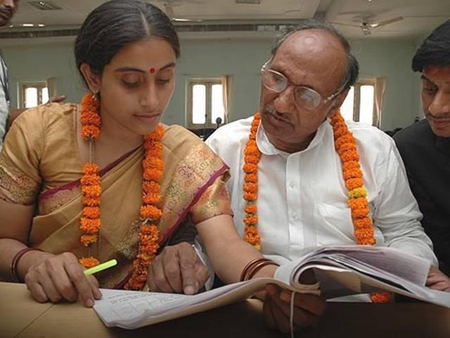 'लव गुरु' अब 'आप' के जरिए पढ़ाएंगे प्यार का पाठ ‘लव गुरु’ अब ‘आप’ के जरिए पढ़ाएंगे प्यार का पाठ