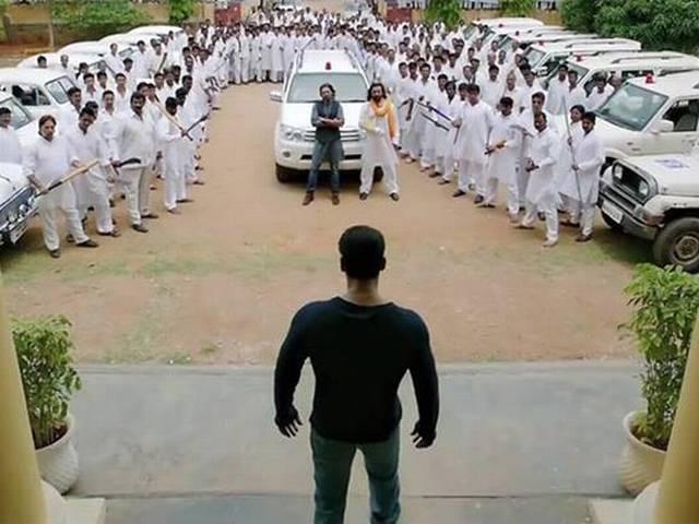 ओवैसी का फरमान- 'मोदी समर्थक है सलमान, मत देखो जय हो' ओवैसी का फरमान- ‘मोदी समर्थक है सलमान, मत देखो जय हो’
