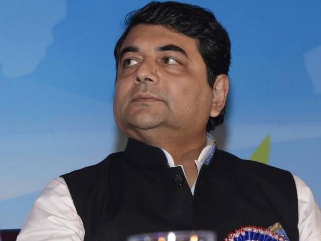 मगर मोदी को किसी ने चाय बेचते देखा नहीं... मगर मोदी को किसी ने चाय बेचते देखा नहीं…