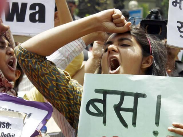 'ड्रग्स और शराब चलेगा क्या कर लोगी?' ‘ड्रग्स और शराब चलेगा क्या कर लोगी?’