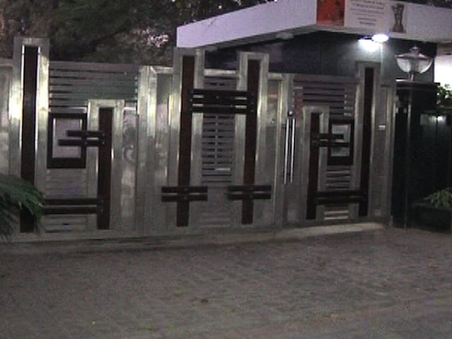 डबल डुप्ले पर धड़का था दिल: केजरीवाल ने खुद ही मांगे थे 10 कमरों वाले डबल डुप्ले, चिट्ठी से हुआ खुलासा डबल डुप्ले पर धड़का था दिल: केजरीवाल ने खुद ही मांगे थे 10 कमरों वाले डबल डुप्ले, चिट्ठी से हुआ खुलासा