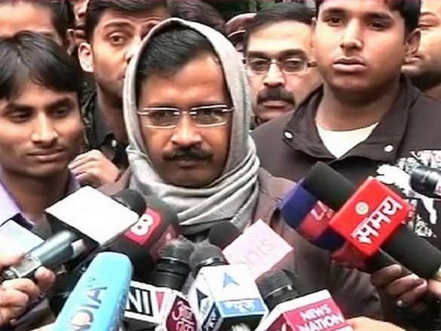 केजरीवाल ने की एलजी से मांग, अगर पुलिस नहीं दे सकती विधानसभा सत्र को सुरक्षा तो तैनात करें पैरामिलिट्री फोर्स केजरीवाल ने की एलजी से मांग, अगर पुलिस नहीं दे सकती विधानसभा सत्र को सुरक्षा तो तैनात करें पैरामिलिट्री फोर्स