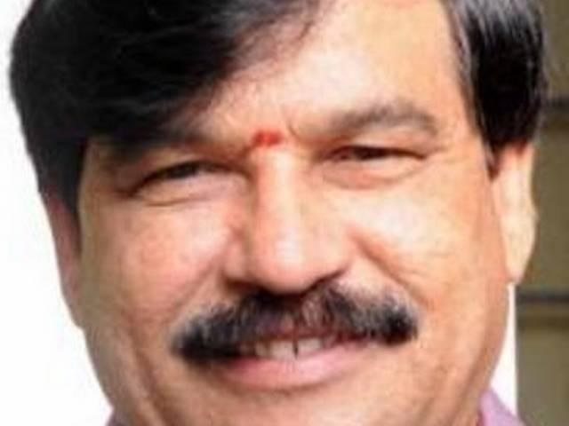 कर्नाटक में भाजपा के पूर्व मंत्री ने की आत्महत्या की कोशिश कर्नाटक में भाजपा के पूर्व मंत्री ने की आत्महत्या की कोशिश