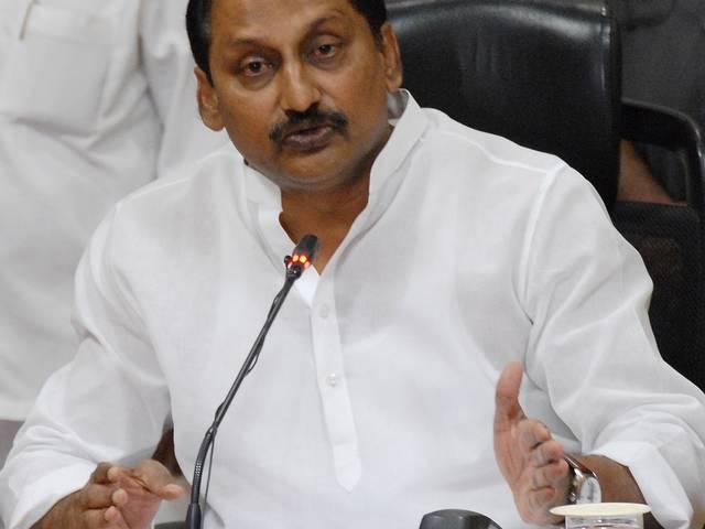 कांग्रेस आलाकमान से नाराज सीएम ने कहा- आंध्र प्रदेश के बंटवारे के मुद्दे पर केंद्र की लापरवाही का नतीजा है लोकसभा में आज हुई घटना कांग्रेस आलाकमान से नाराज सीएम ने कहा- आंध्र प्रदेश के बंटवारे के मुद्दे पर केंद्र की लापरवाही का नतीजा है लोकसभा में आज हुई घटना