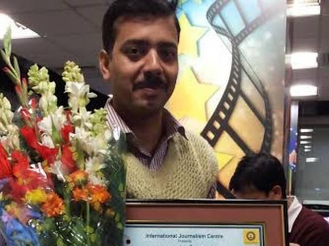 शिक्षा का अलख जगाने के लिए दीनबंधु को मिला ये खास पुरस्कार शिक्षा का अलख जगाने के लिए दीनबंधु को मिला ये खास पुरस्कार