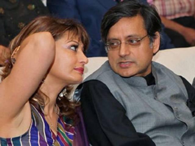 सुनंदा की मौत के बाद थरूर ने पहला ट्वीट किया सुनंदा की मौत के बाद थरूर ने पहला ट्वीट किया