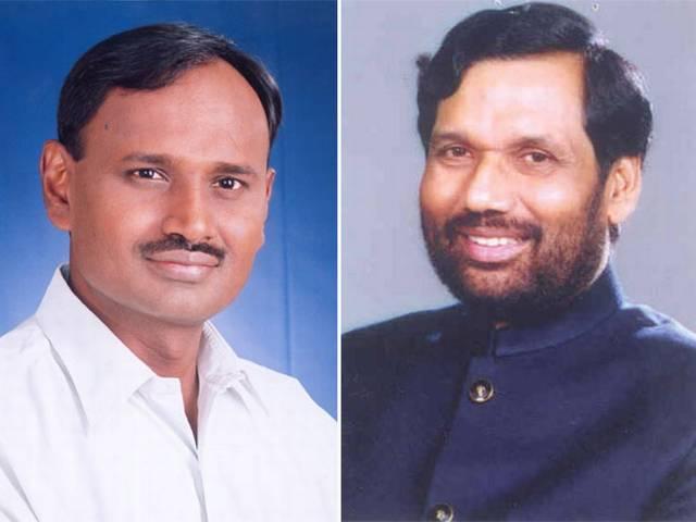 एलजेपी नेता रामविलास पासवान के एनडीए में आने की चर्चा जोरों पर, दलित नेता उदित राज भी शामिल होंगे बीजेपी में एलजेपी नेता रामविलास पासवान के एनडीए में आने की चर्चा जोरों पर, दलित नेता उदित राज भी शामिल होंगे बीजेपी में