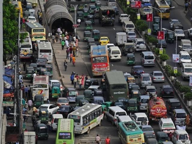 अब ट्रैफिक के लिए मशहूर हुआ ढ़ाका अब ट्रैफिक के लिए मशहूर हुआ ढ़ाका