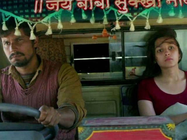 'हाईवे' को मिली मिश्रित प्रतिक्रिया, खुश हैं इम्तियाज ‘हाईवे’ को मिली मिश्रित प्रतिक्रिया, खुश हैं इम्तियाज