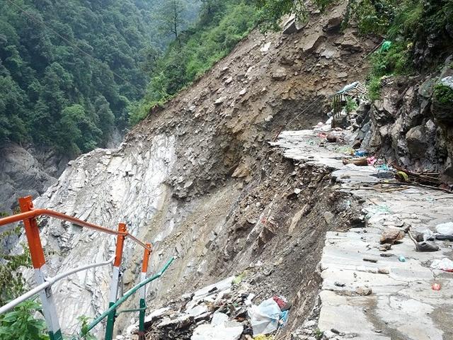 उत्तराखंड को वापस ढ़र्रे पर लाने में जुटे हैं युवा जापानी उत्तराखंड को वापस ढ़र्रे पर लाने में जुटे हैं युवा जापानी