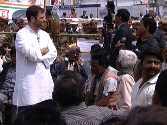 रिक्शा चालकों से मिले राहुल, कहा जरुरत पड़ी तो आपके लिए 'रिक्शा' भी चलाऊंगा रिक्शा चालकों से मिले राहुल, कहा जरुरत पड़ी तो आपके लिए ‘रिक्शा’ भी चलाऊंगा
