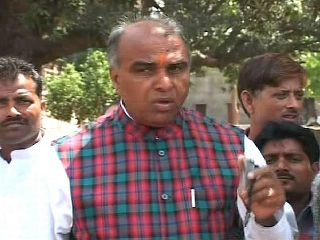 सांसद जगदंबिका पाल ने कांग्रेस छोड़ी, बीजेपी में जाने से इनकार नहीं सांसद जगदंबिका पाल ने कांग्रेस छोड़ी, बीजेपी में जाने से इनकार नहीं