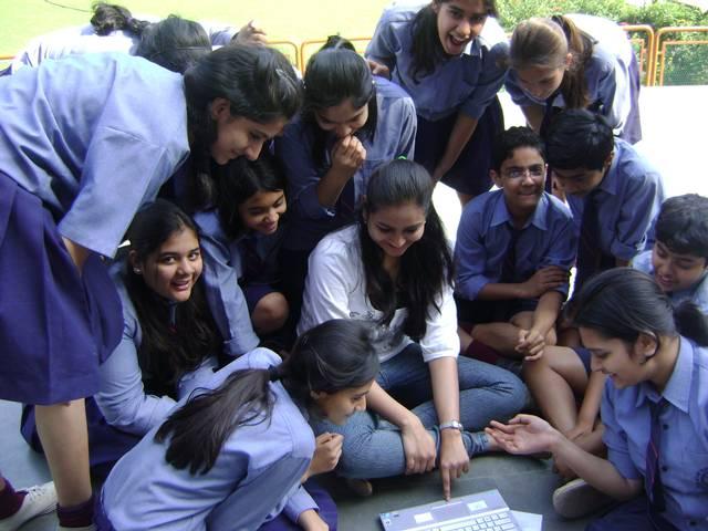 चेतावनी: तेजी से गायब हो रही हैं भारत में लड़कियां! चेतावनी: तेजी से गायब हो रही हैं भारत में लड़कियां!