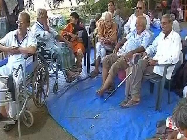 दिल्ली में ओल्ड एज होम में लगी भीषण आग, दो लोगों की मौत दिल्ली में ओल्ड एज होम में लगी भीषण आग, दो लोगों की मौत