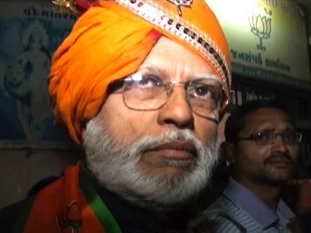 मोदी बताएं गुजरात सरकार ने ‘गौ माता’ की सुरक्षा के लिए क्या किया है: दिग्विजय सिंह मोदी बताएं गुजरात सरकार ने ‘गौ माता’ की सुरक्षा के लिए क्या किया है: दिग्विजय सिंह