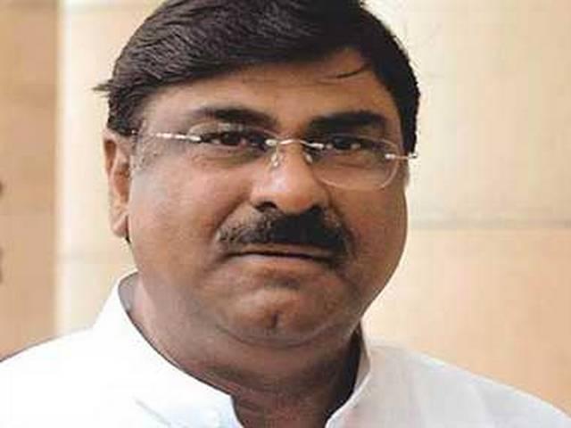 वोटिंग से ऐन पहले बीजेपी के चार बार के सांसद अशोक प्रधान SP में शामिल वोटिंग से ऐन पहले बीजेपी के चार बार के सांसद अशोक प्रधान SP में शामिल