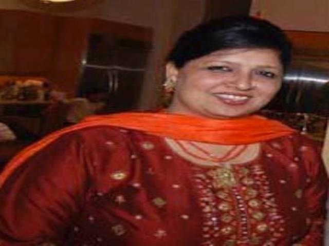 दिवंगत जसपाल भट्टी की पत्नी सविता भट्टी की 'नोटा पार्टी' बना राजनीति पर किया व्यंग्य दिवंगत जसपाल भट्टी की पत्नी सविता भट्टी की ‘नोटा पार्टी’ बना राजनीति पर किया व्यंग्य