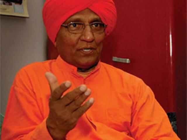 ‘यह निंदनीय है! वो तलाशी अभियान नहीं मतदान कर्मियों की मदद कर रहे थे’ ‘यह निंदनीय है! वो तलाशी अभियान नहीं मतदान कर्मियों की मदद कर रहे थे’