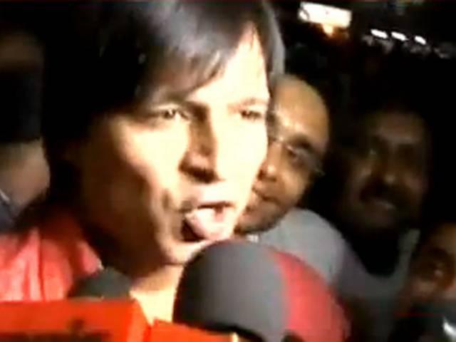 मोदी के समर्थन में उतरे विवेक ओबरॉय, कहा- मोदी हैं कर्मयोगी मोदी के समर्थन में उतरे विवेक ओबरॉय, कहा- मोदी हैं कर्मयोगी