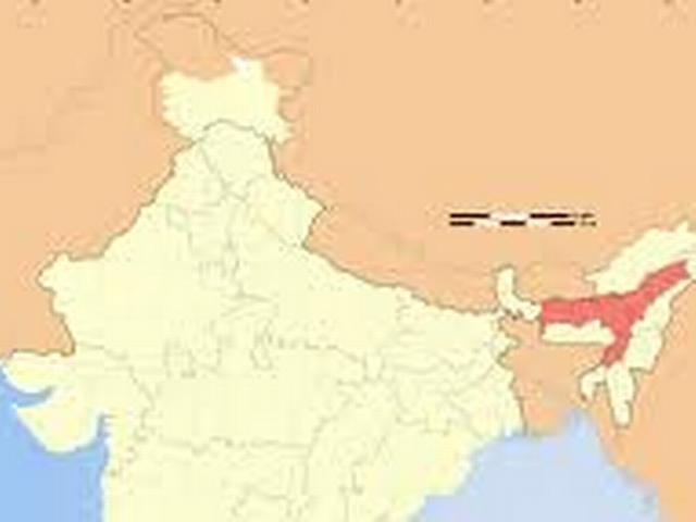हिंसक झड़पों के बाद असम में अनिश्चितकालीन कर्फ्यू हिंसक झड़पों के बाद असम में अनिश्चितकालीन कर्फ्यू