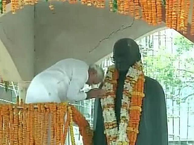 वाराणसी सीट पर नरेंद्र मोदी के खिलाफ तीन नरेंद्र भी मैदान में वाराणसी सीट पर नरेंद्र मोदी के खिलाफ तीन नरेंद्र भी मैदान में