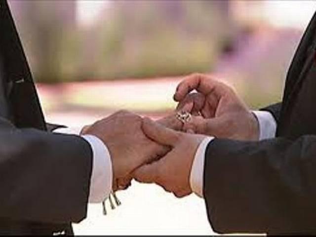 पाकिस्तान में समलैंगिक व्यक्तियों की हत्या के आरोप में चिकित्साकर्मी गिरफ्तार पाकिस्तान में समलैंगिक व्यक्तियों की हत्या के आरोप में चिकित्साकर्मी गिरफ्तार