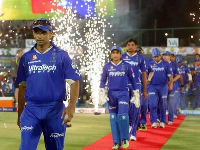 आईपीएल मैच खिलाने के नाम पर 10 लाख की ठगी आईपीएल मैच खिलाने के नाम पर 10 लाख की ठगी