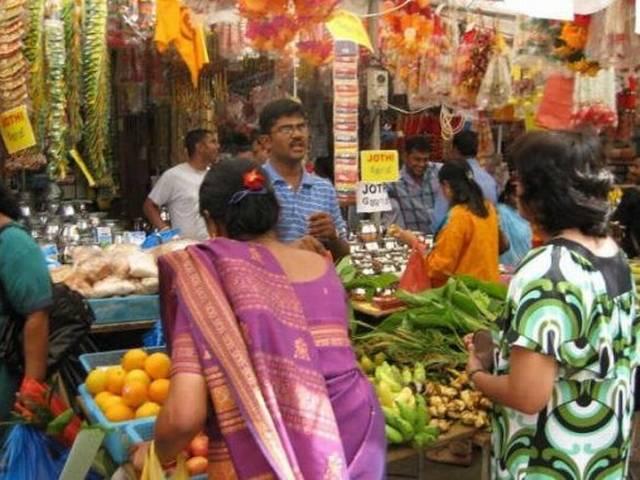 सिंगापुर में प्रवासी भारतीयों और चीनियों के साथ भेदभाव सिंगापुर में प्रवासी भारतीयों और चीनियों के साथ भेदभाव