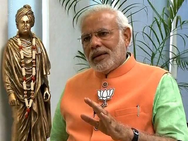 मुसलमानों के एक हाथ में कुरान हो और एक हाथ में कंप्यूटर हो: मोदी मुसलमानों के एक हाथ में कुरान हो और एक हाथ में कंप्यूटर हो: मोदी