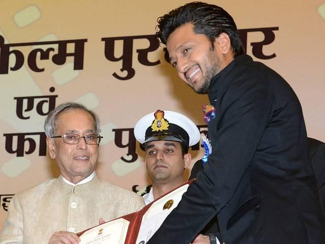 उन्होंने मुस्कान के साथ कहा होगा, 'शाबाश बेटा': रितेश देशमुख उन्होंने मुस्कान के साथ कहा होगा, ‘शाबाश बेटा’: रितेश देशमुख