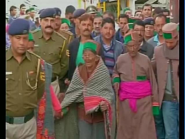 ABP LIVE: आठवें चरण की 64 सीटों पर मतदान जारी, यूपी में दोपहर तक 36.15 प्रतिशत मतदान ABP LIVE: आठवें चरण की 64 सीटों पर मतदान जारी, यूपी में दोपहर तक 36.15 प्रतिशत मतदान