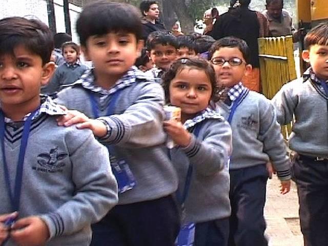 दिल्ली में नर्सरी दाखिले पर लगी रोक हटी, 18 दिसंबर के नोटिफिकेशन के आधार पर होंगे एडमिशन दिल्ली में नर्सरी दाखिले पर लगी रोक हटी, 18 दिसंबर के नोटिफिकेशन के आधार पर होंगे एडमिशन