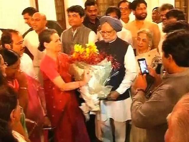 चुनाव खत्म होते ही राहुल गए विदेश, मनमोहन की डिनर पार्टी में नहीं दिखे चुनाव खत्म होते ही राहुल गए विदेश, मनमोहन की डिनर पार्टी में नहीं दिखे