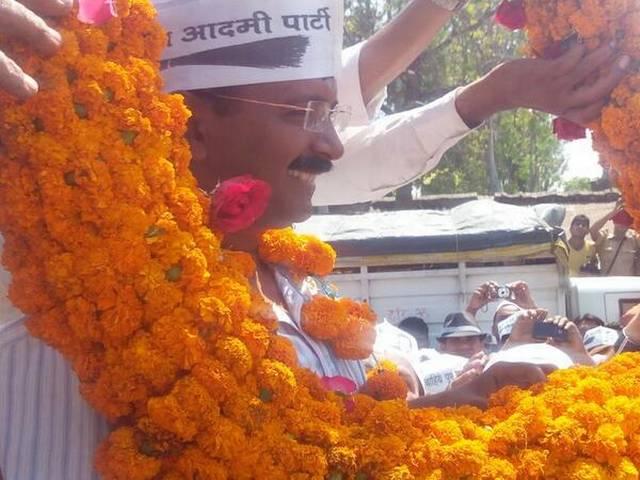 दिल्ली में सरकार बनाने को लेकर आम आदमी पार्टी में फूट! दिल्ली में सरकार बनाने को लेकर आम आदमी पार्टी में फूट!