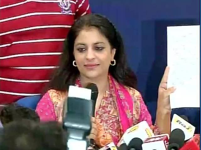 शाजिया इल्मी ने आम आदमी पार्टी से इस्तीफा दिया शाजिया इल्मी ने आम आदमी पार्टी से इस्तीफा दिया