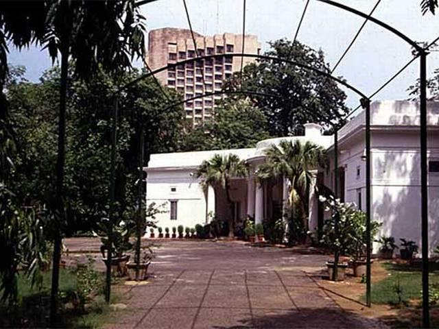 सरकारी बंगले खाली करने के लिए 55 पूर्व मंत्रियों को नोटिस सरकारी बंगले खाली करने के लिए 55 पूर्व मंत्रियों को नोटिस