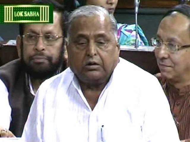 मोदी बताएं कब पाक अधिकृत कश्मीर को छीनकर भारत में शामिल करेंगे: मुलायम मोदी बताएं कब पाक अधिकृत कश्मीर को छीनकर भारत में शामिल करेंगे: मुलायम