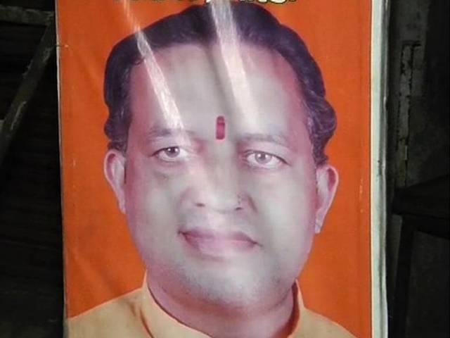 पंडित की हत्या के मामले में एक और गिरफ्तारी पंडित की हत्या के मामले में एक और गिरफ्तारी