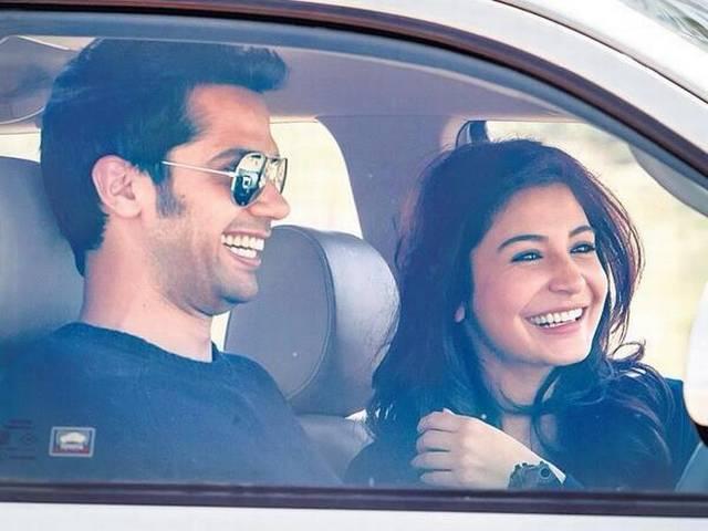 अनुष्का शर्मा के बैनर तले बनी फिल्म 'NH10' का फर्स्ट लुक अनुष्का शर्मा के बैनर तले बनी फिल्म ‘NH10’ का फर्स्ट लुक