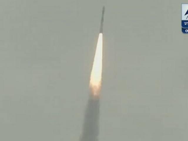 PSLV C23 के सफल प्रक्षेपण पर मोदी ने कहा, 'रॉकेट लॉन्चिंग का खर्च 'ग्रैविटी' फिल्म से कम' PSLV_C23_launch_narendra_modi