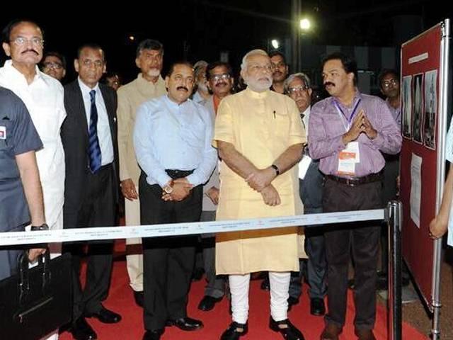 भारतीय रॉकेट लॉन्चिंग का खर्च 'ग्रैविटी' फिल्म से कम: मोदी pslv_modi_gravity_launching