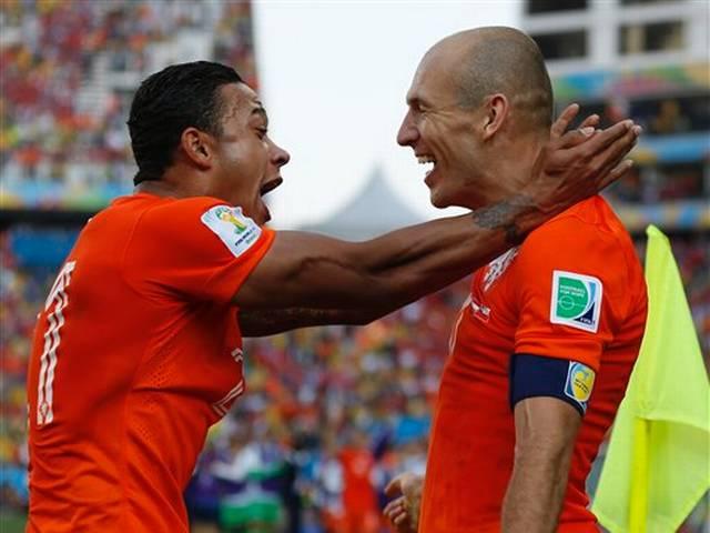 वान गाल ने उठाया 'कूलिंग ब्रेक' का फायदा netherland_prequarter final_