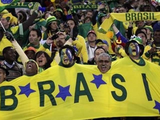 भारत पर चढ़ा फुटबाल का बुखार, 49 फीसदी चाहते ब्राज़ील जीते indians_football_fever