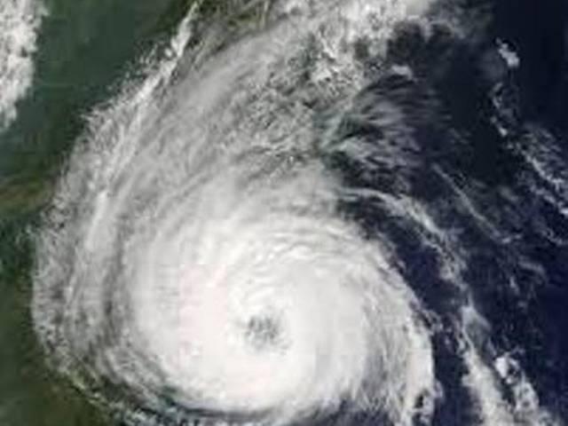 आर्थर चक्रवात से नॉर्थ केरोलिना में भूस्खलन orther_cyclone_carolina