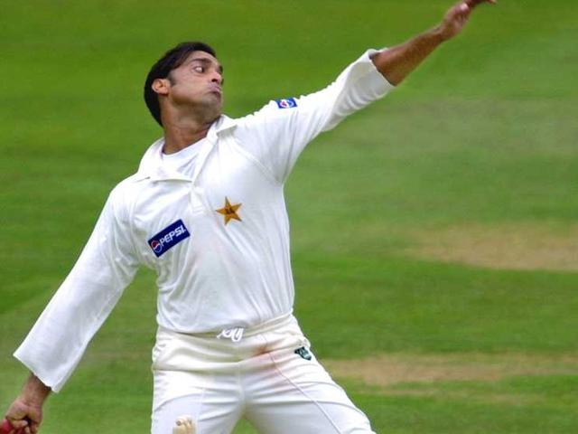MUST WATCH: जब 8 रन पर आउट हुए थे कीवी टीम के 7 बल्लेबाज must watch_shoaib akhtar_pakistan_test match_new zealand